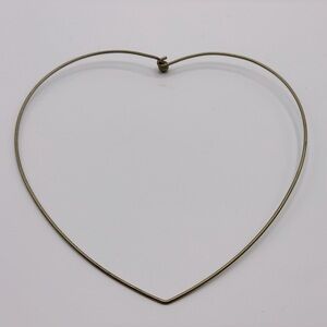 Metal Heart Choker Necklace‎ in Antique Gold